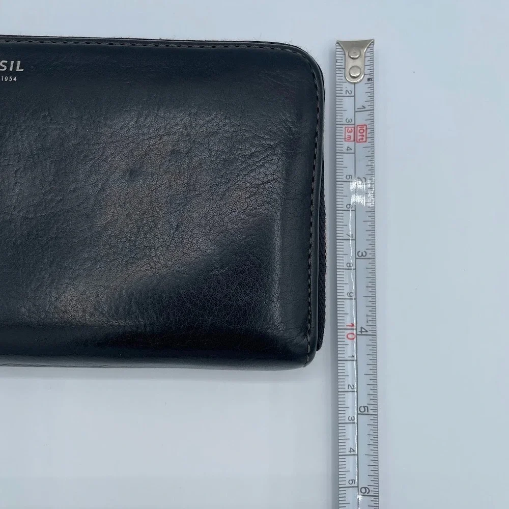 Fossil emma style